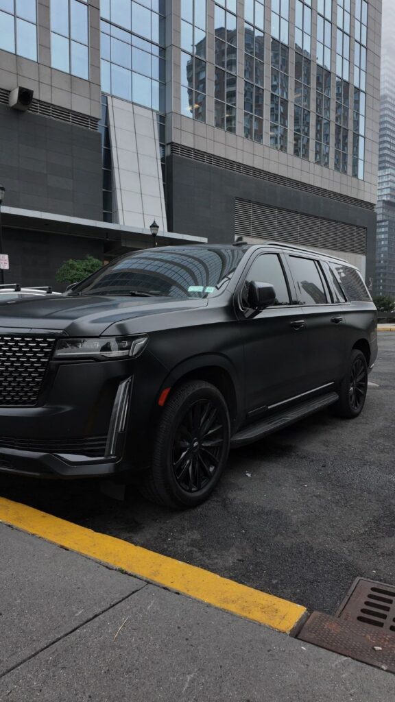 How to Hire a Chauffeur in Manhattan